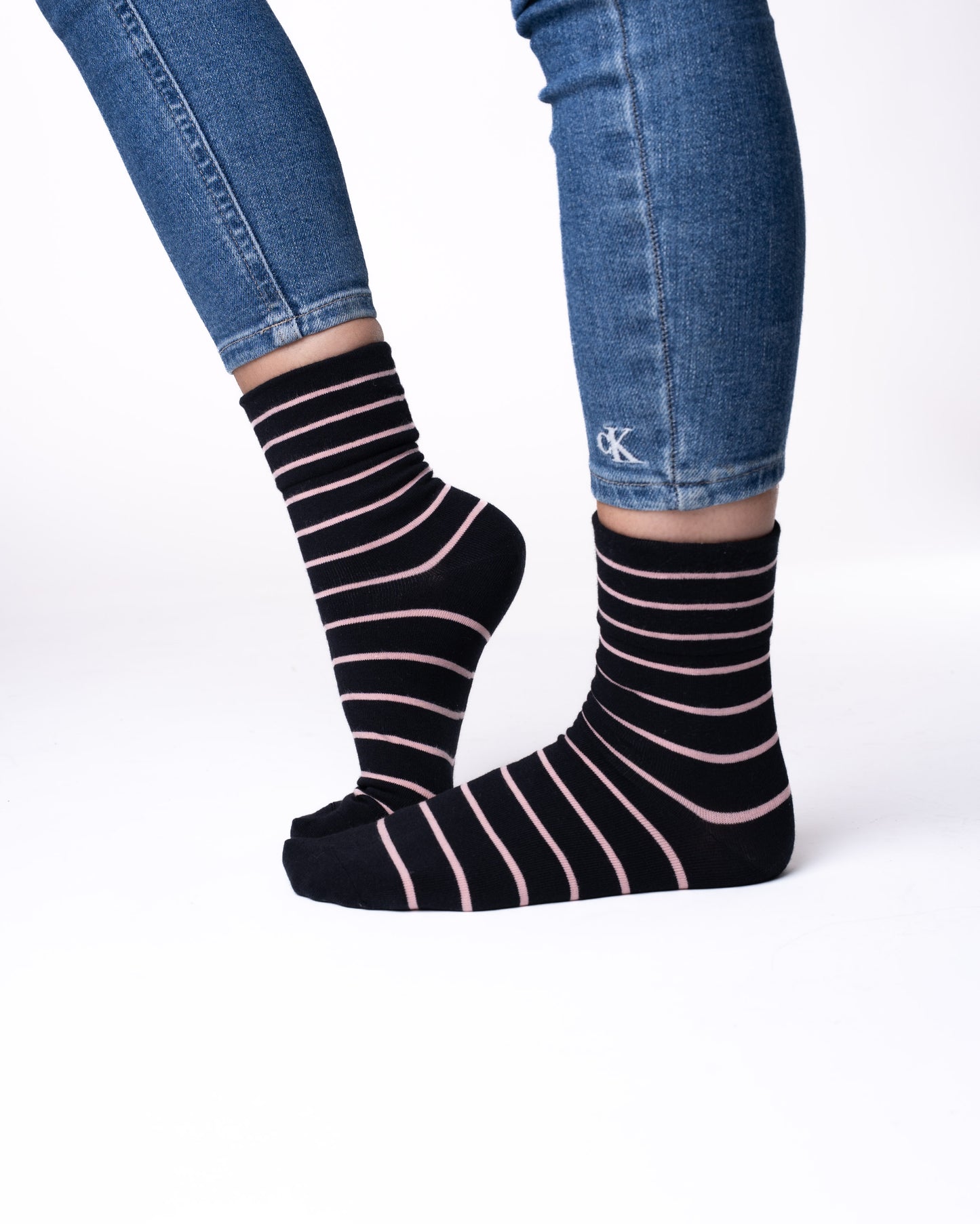 6 párů dámských antibakteriálních ponožek bez gumy a bez švů, pruhované 5838 THINNER