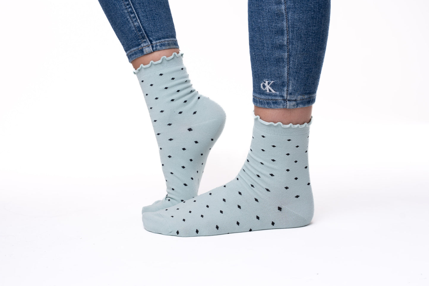 6 párů dámských antibakteriálních ponožek bez gumy a bez švů, tečky 5855