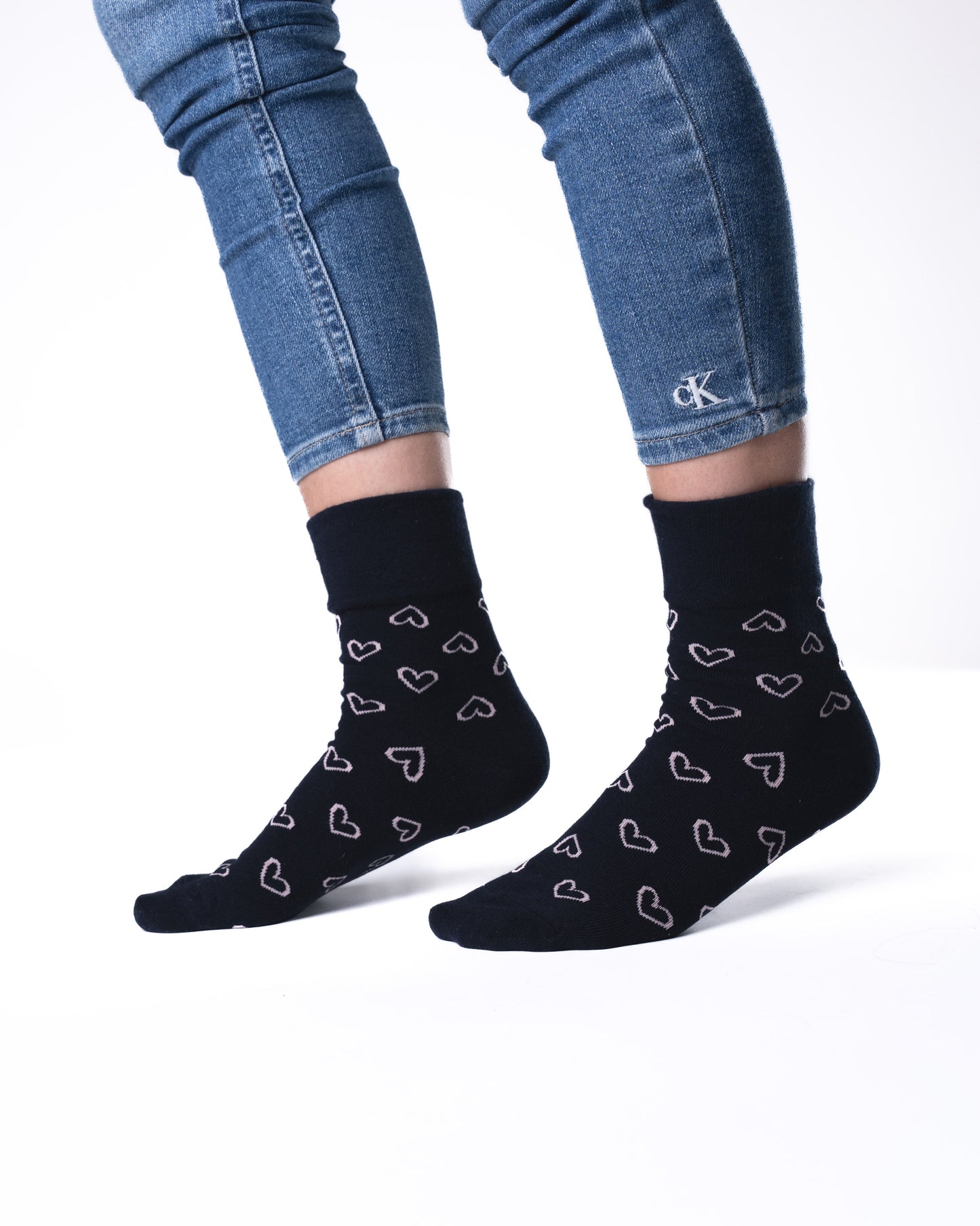 6 párů dámských ponožek bez gumičky, mašliček a srdíček 5702