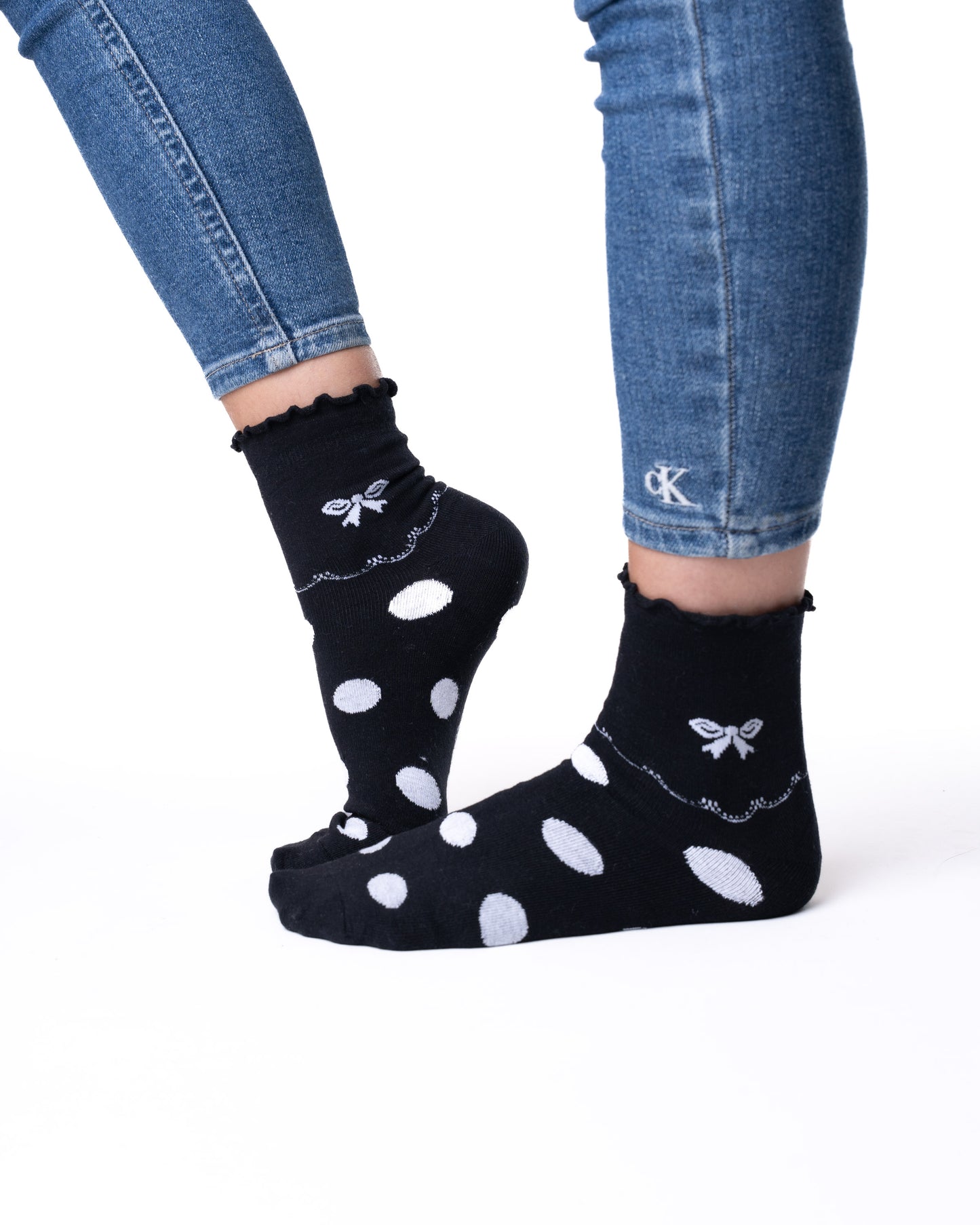 6 párů dámských ponožek bez gumy, středně vysoké černobílé 5681