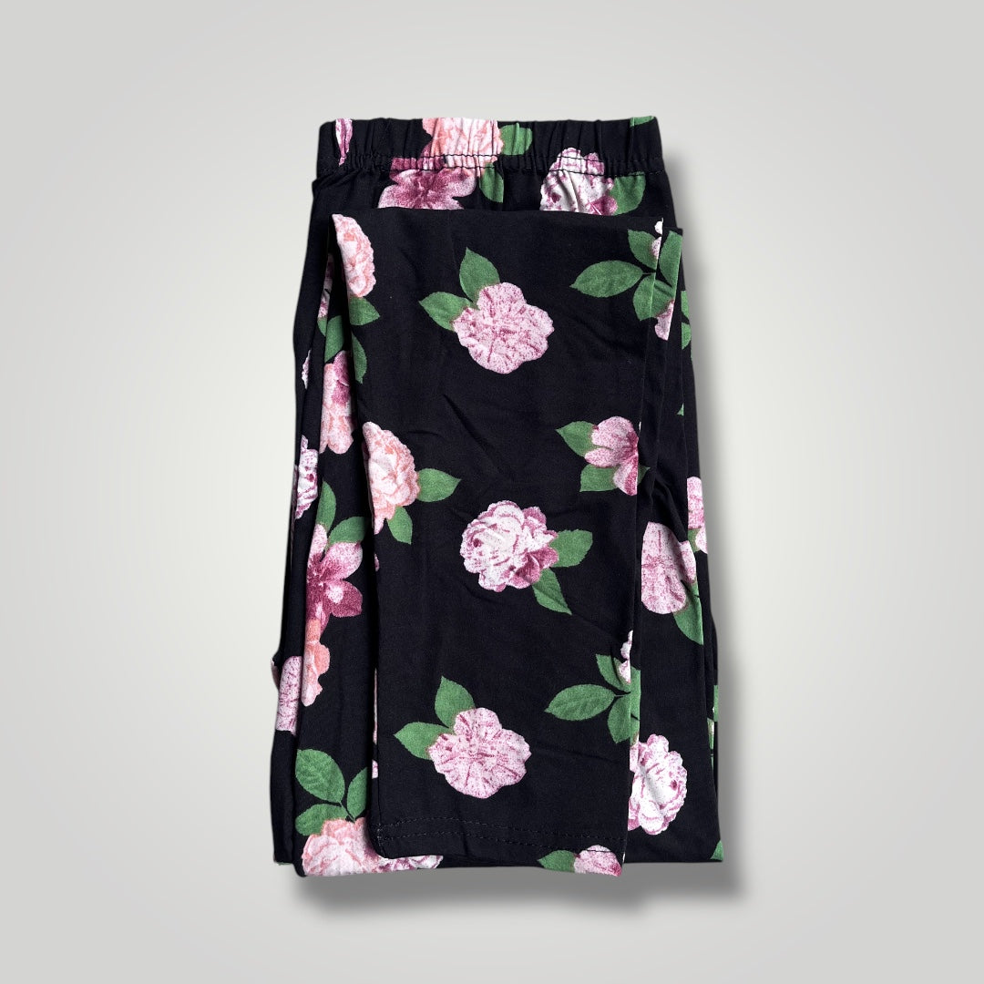 Bavlněné legíny pro nadměrky 1639, černé s růžičkami